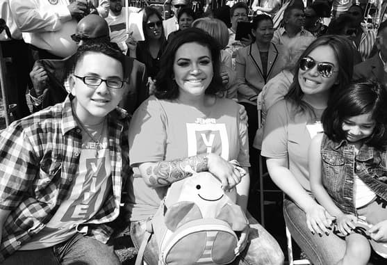 Johnny Ángel, Jacquie y Chiquis disfrutaron en grande el show, el cual contó con los mejores talentos.