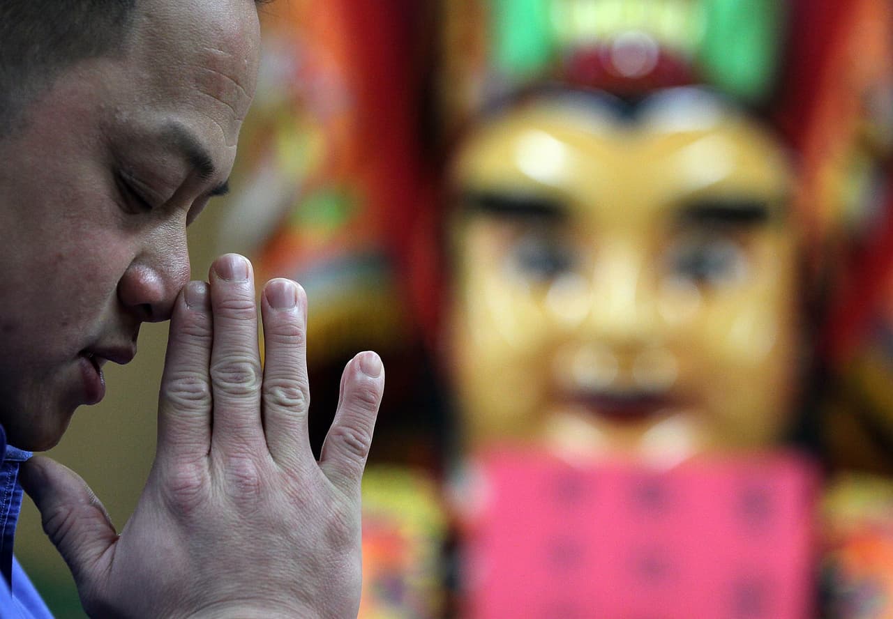 El desfile inició en la década de 1860 por los chinos en San Francisco como un medio para educar a la comunidad sobre su cultura.