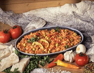 El 
<b>bacalao</b> está presente en la cena de Navidad de muchos hogares mexicanos. Además de bacalo, hace falta cebolla, tomate, aceitunas verdes, almendras, hojas de laurel y aceite de oliva. 
<br>