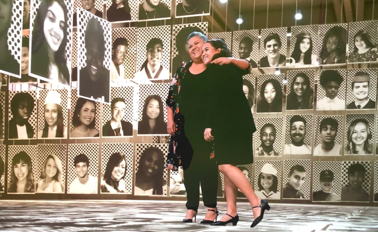 <b>Para ella esta fue oportunidad para agradecer el esfuerzo de su madre, Adriana Silva, quien trabajó incansablemente para darle la posibilidad a su hija de avanzar en sus estudios.</b> "Me sentí orgullosa ya que todo el trabajo y esfuerzo de mi mamá iba a ser reconocido por alguien más que yo. Me sentí emocionada al estar frente a una cámara que le contaría a millones de personas sobre lo que es ser Santanera", expresó Priscilla.