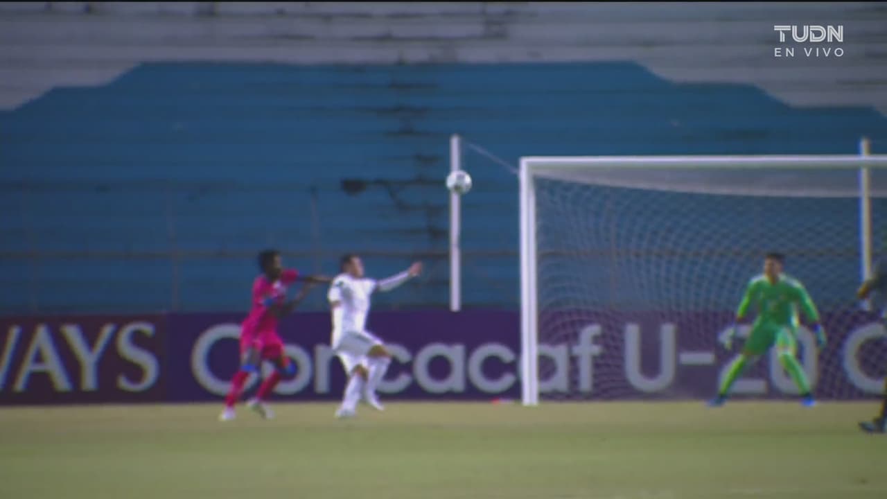 ¡Le ganan la espalda a Diego Gómez y Steevenson Jeudy perdona al Tri!