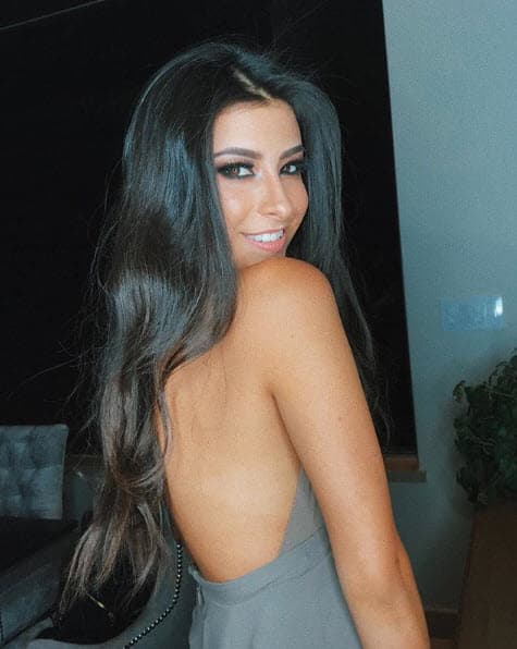 Le gusta la fotografía y el modelaje, y es que el talento artístico lo heredó de su padre.