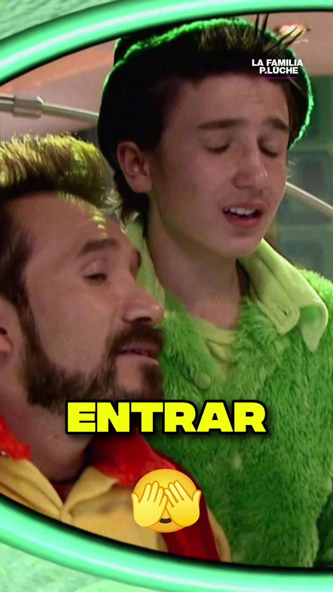 Ludovico llevará a los chicos a un lugar donde pueden ver todo al natural... veamos si pueden entrar menores