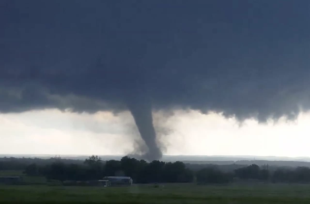 Por qué EEUU tiene el mayor número de tornados y los más devastadores del mundo