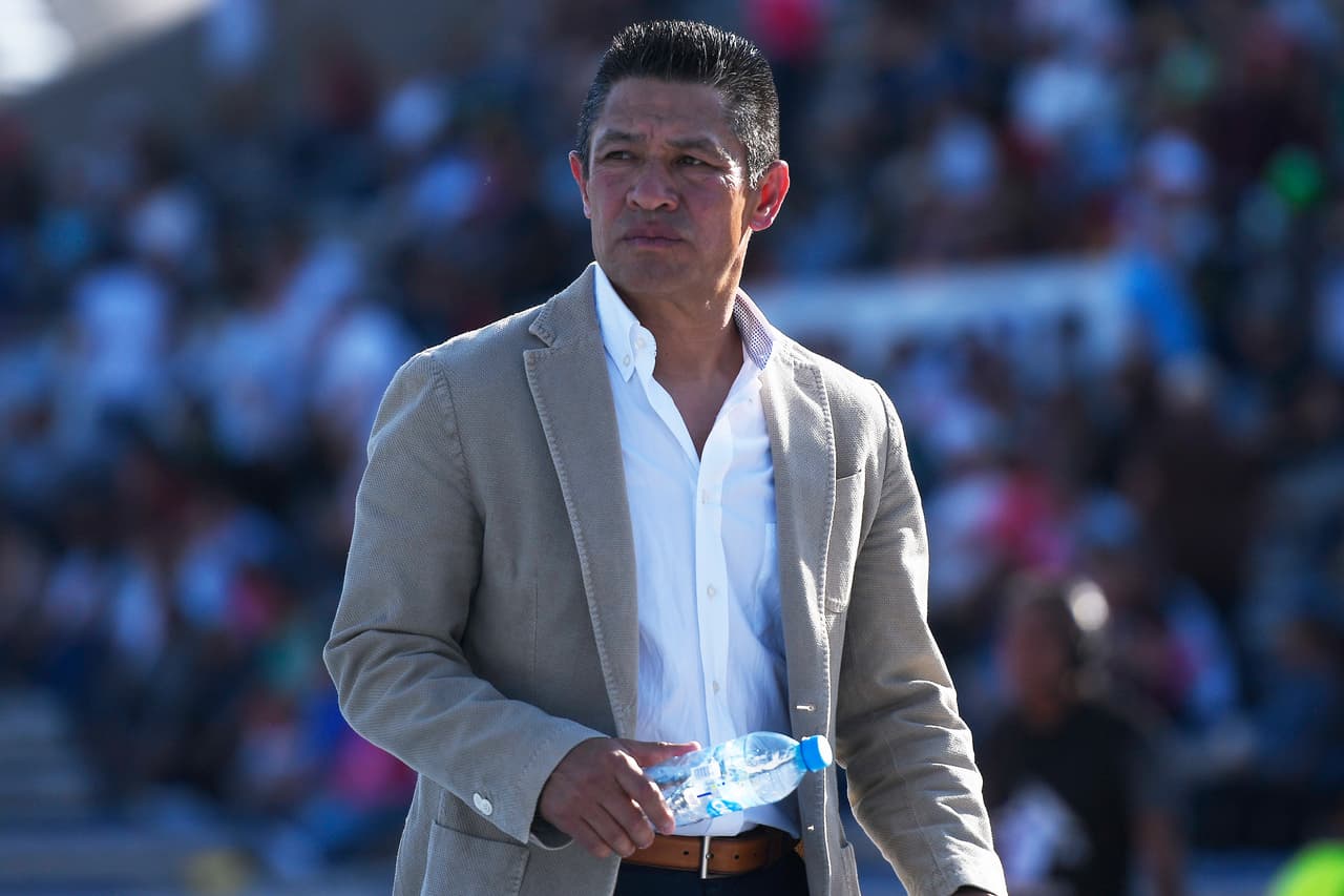 Ignacio Ambriz tiene al León en la cima del l
<a href="https://www.univision.com/deportes/futbol/liga-mx/*">Clausura 2019</a> con 23 puntos y 17 de gol diferencia, superando a Tigres. En la próxima jornada recibirán a Veracruz.