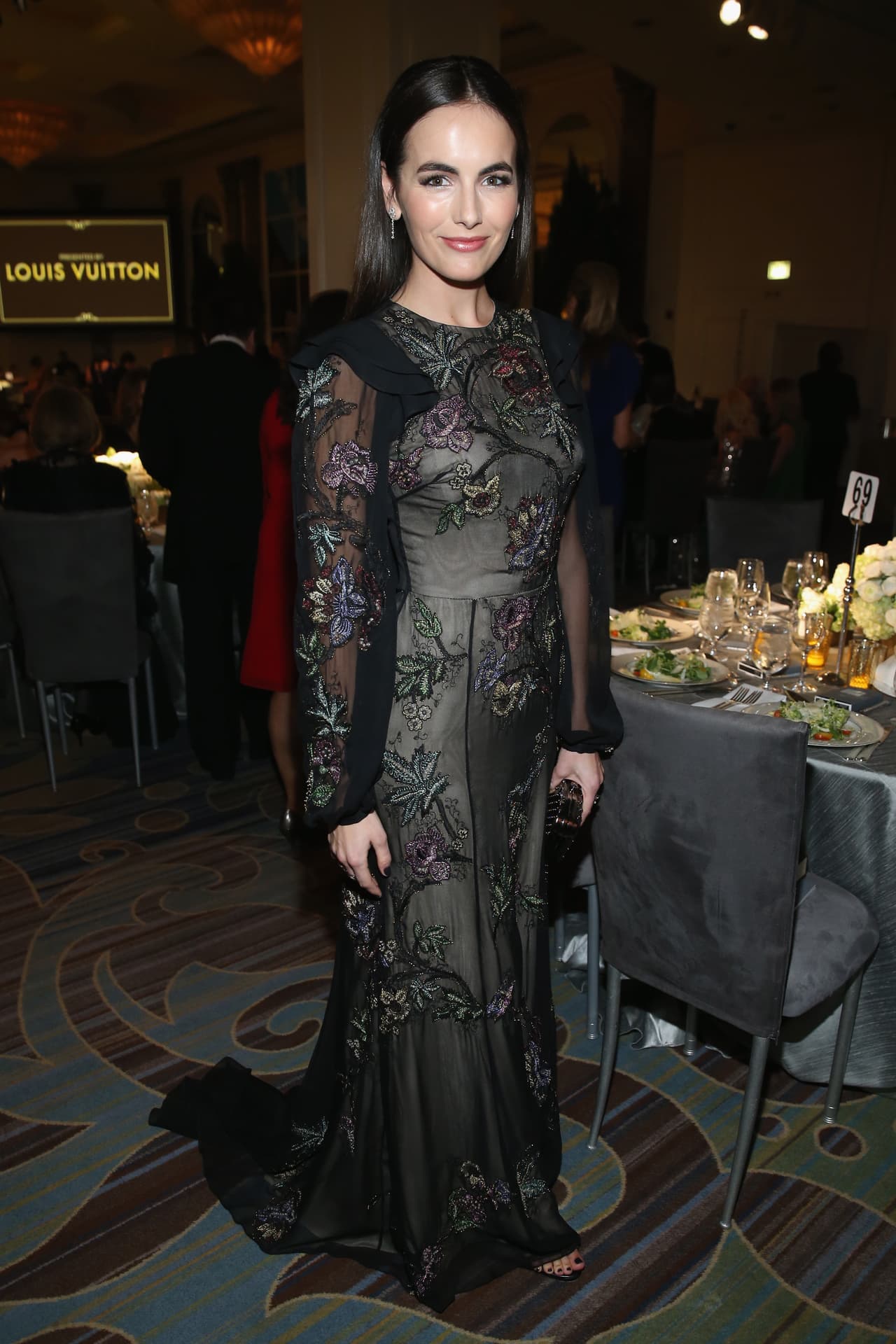 Camilla Belle estuvo muy contenta de poder apoyar a esta fundación y disfrutó al máximo de la gala.