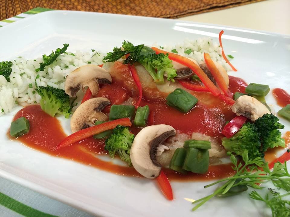 Pescado empapelado con salda de Hoja Santa. Un platillo del chef Omar Sandoval.