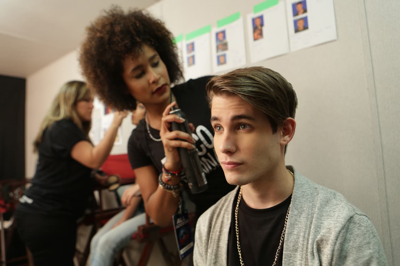 ¿Qué opinan del look de Abdiel?