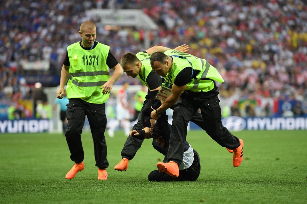 La cuarta petición del coletivo fue permitir la competencia política en el país.