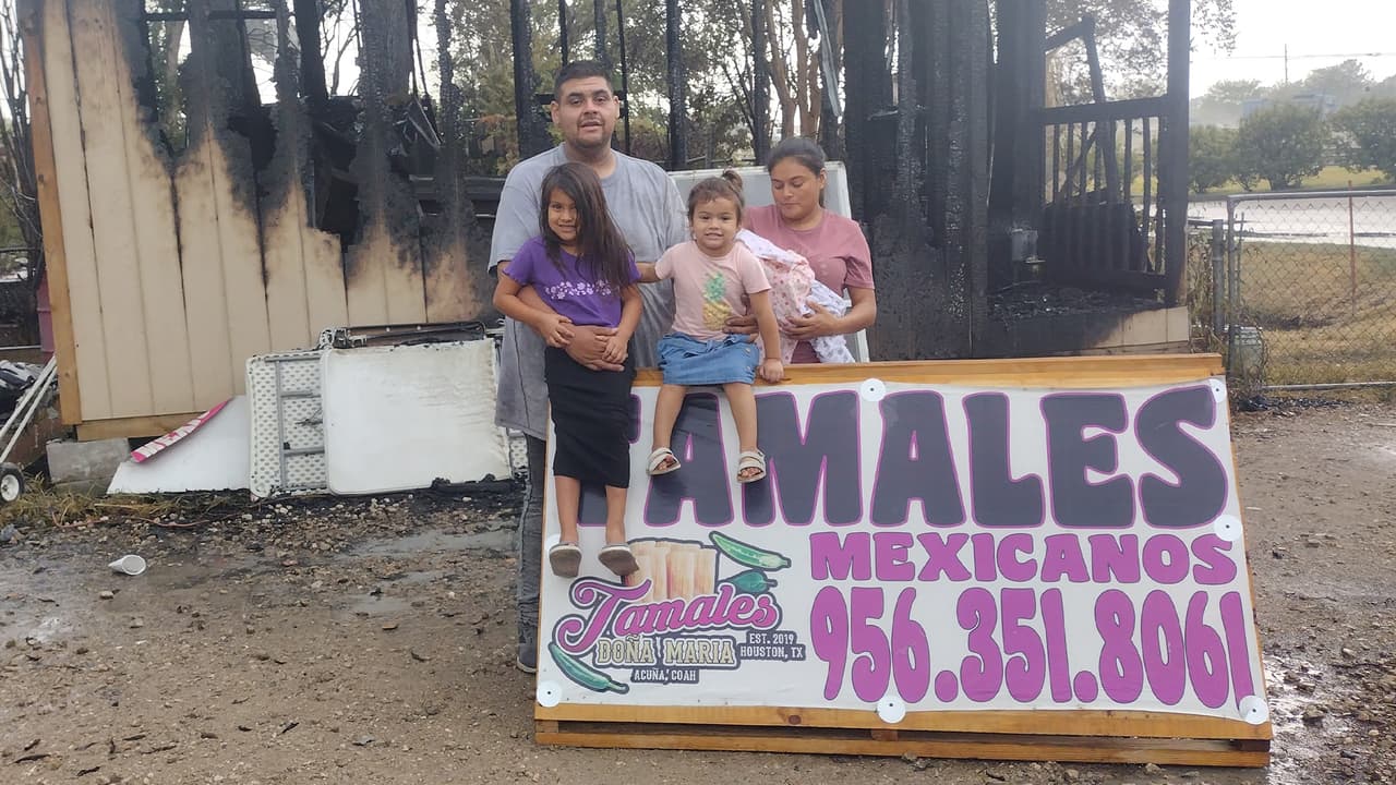 Familia Treviño pierde su negocio 'Tamales Doña María' durante un incendio en Houston 