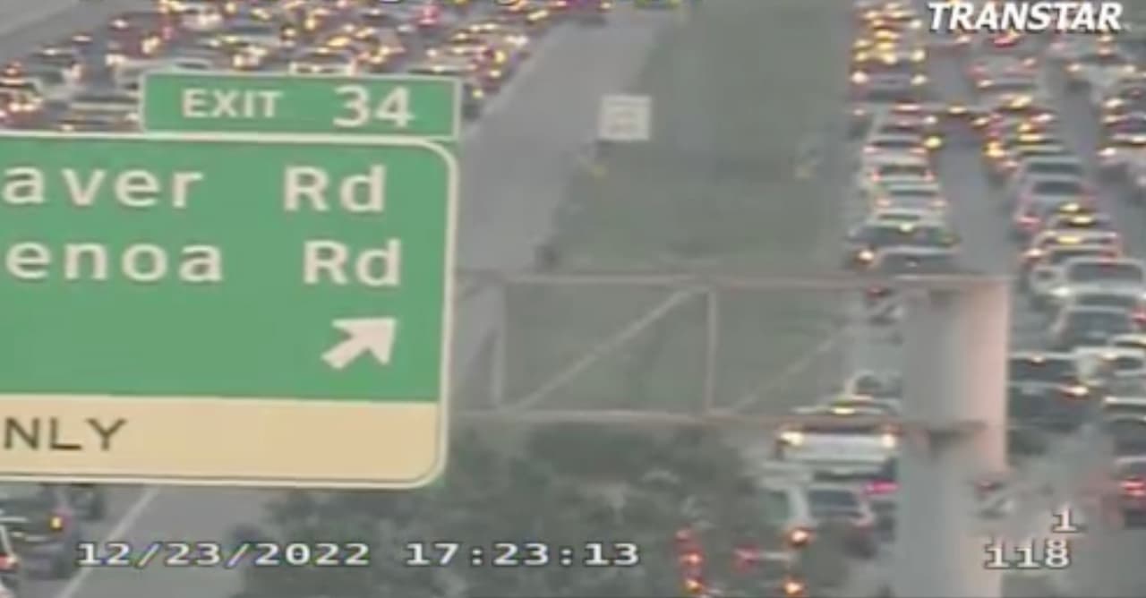 En la misma área se había registrado un accidente que involucró dos vehículos, según Transtar por lo que el tráfico estuvo detenido.