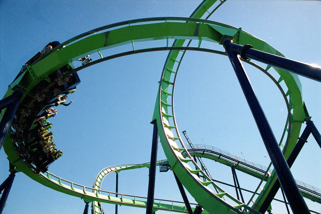 <h2 class="cms-H2-H2">3.- California Great America</h2>
<br> 
<br>El Área de la Bahía también tiene opciones y en este caso una de las más económicas; además está considerada una de las joyas escondidas entre los parques de diversiones en California.
<br> 
<br>¿Cuánto vas a gastar? La entrada cuesta $49.99 y el estacionamiento $15