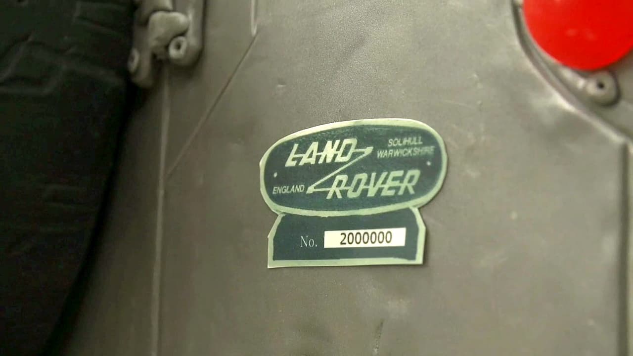 Lara y su equipo cuidaron cada detalle del la replica de Land Rover en pastel y trataron de que todo fuera muy parecido al real.