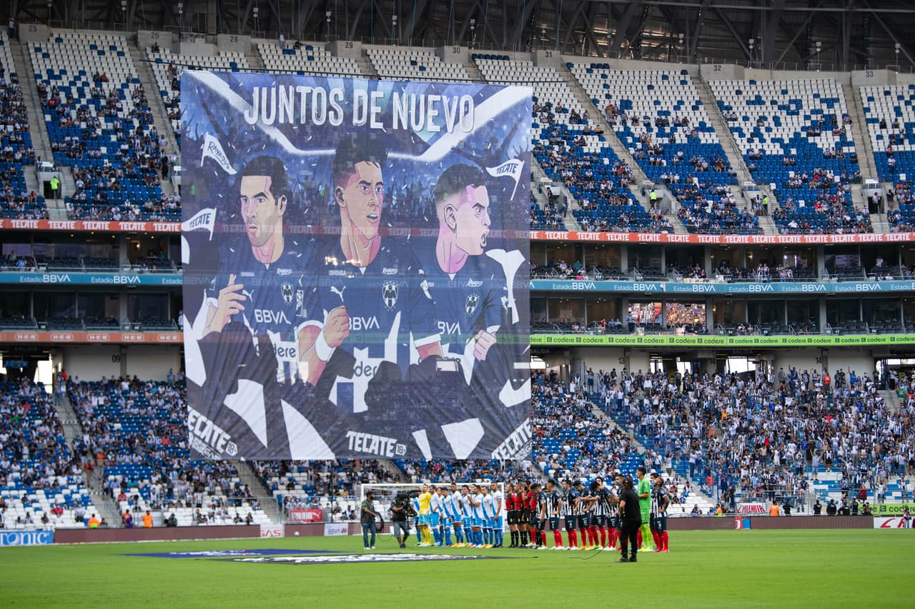 La afición regresó al Estadio BBVA para recibir a su escuadra.