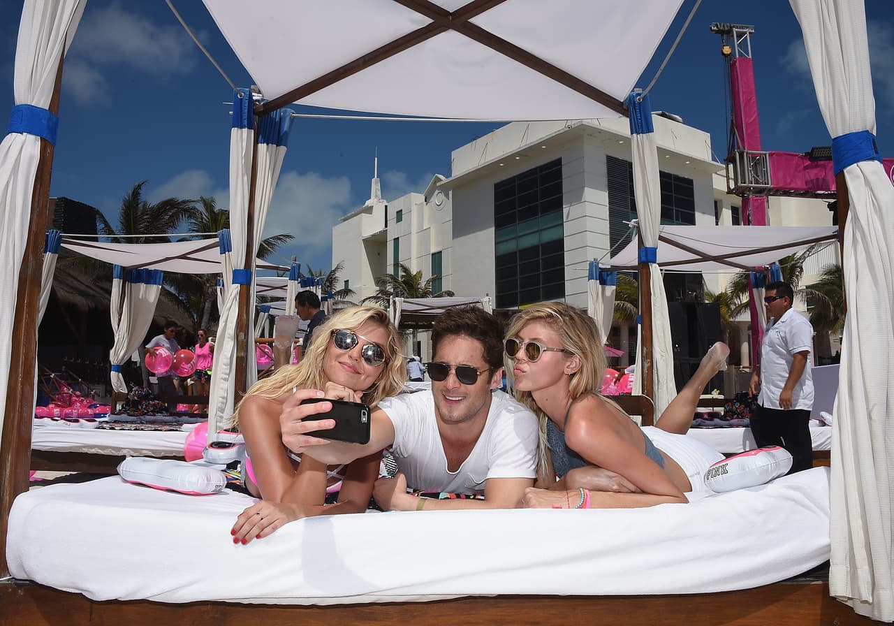 La Victoria's Secret Pink Spring Break Party se puso muy buena.