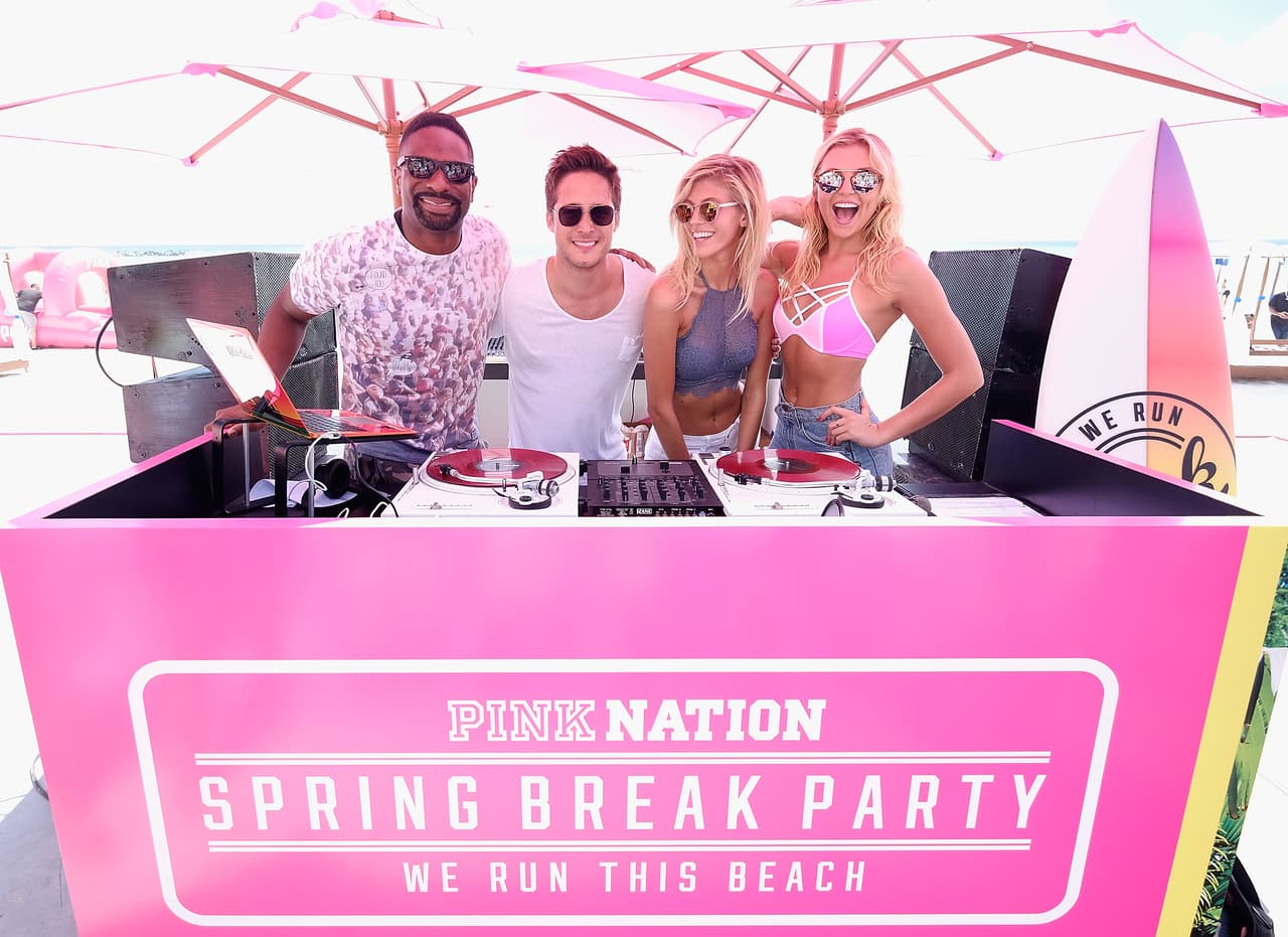 La Victoria's Secret Pink Spring Break Party se puso muy buena.