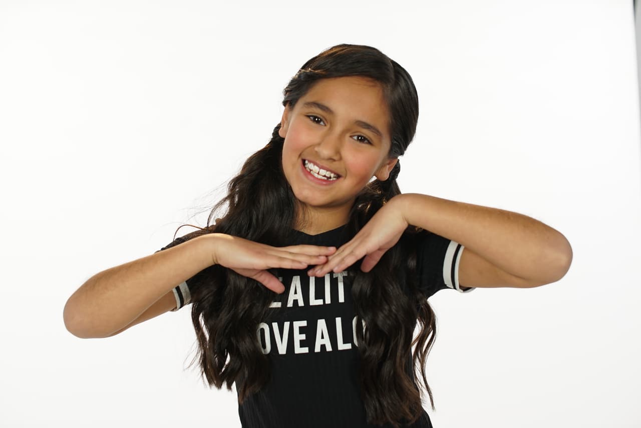 <b>Nathalia Reza</b>
<br>Categoría: Canto
<br>Edad: 10 años
<br>Lugar de origen: Durango