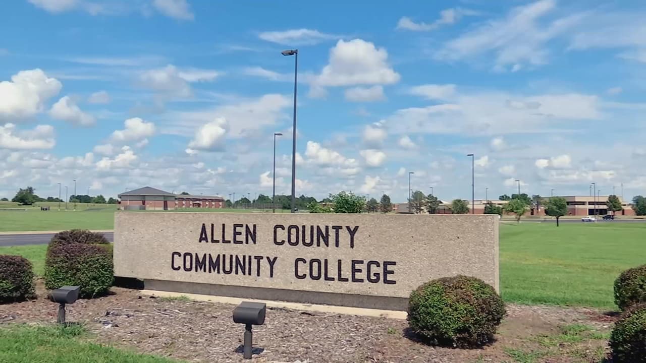 After a long journey, Allen Community College in Iola, Kansas, welcomes Jose and his friends.