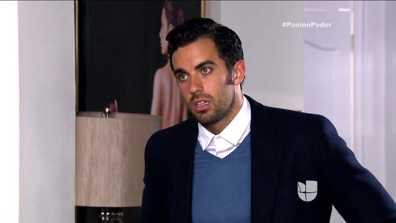 En cambio David está dispuesto a luchar por tu amor.