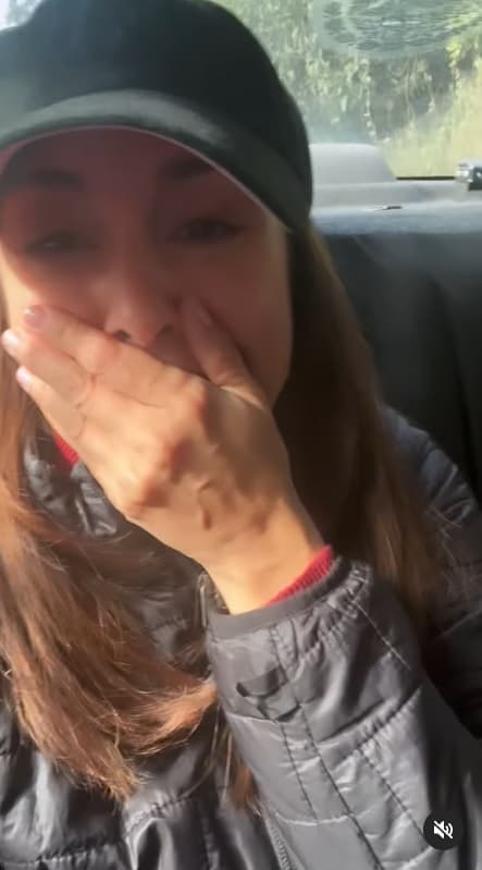 “¿Qué creen? Que no encontré vestido. ¡Ayúdenme a encontrar vestido para la boda de mi hija! Ya falta poco y no encuentro el vestido”, sentenció en un clip que subió a sus redes.
<br>