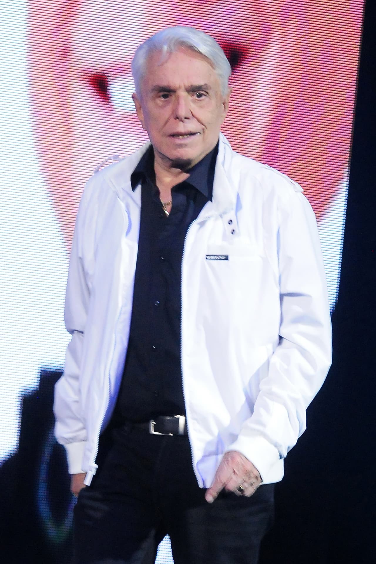 "Esa es la parte Pinal de Alejandra. Alejandra y su madre son 
<b>dignas hijas de los bisturís</b>. Qué barbaridad. De eso viven, les encanta", dijo.