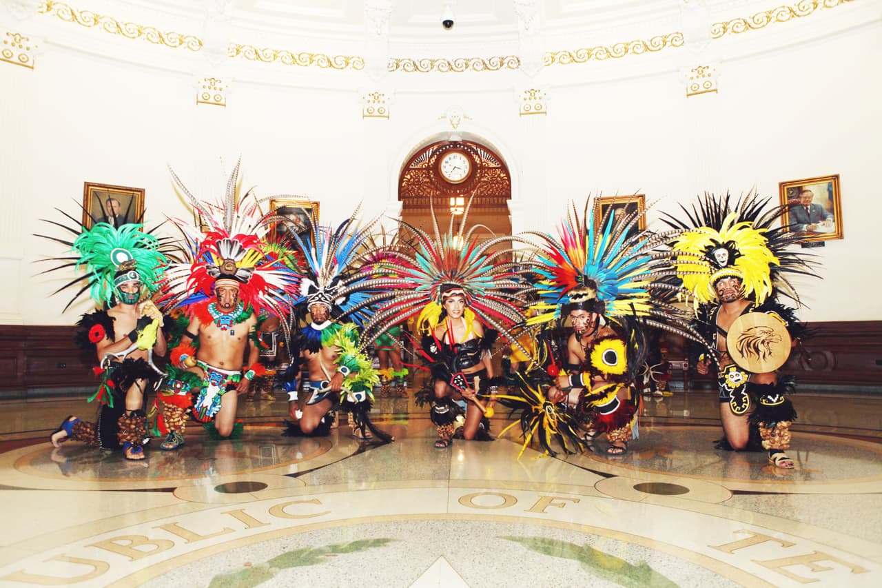 El equipo de Univision dio El Grito con mariachi y grandes espectáculos desde el Capitolio de Texas.