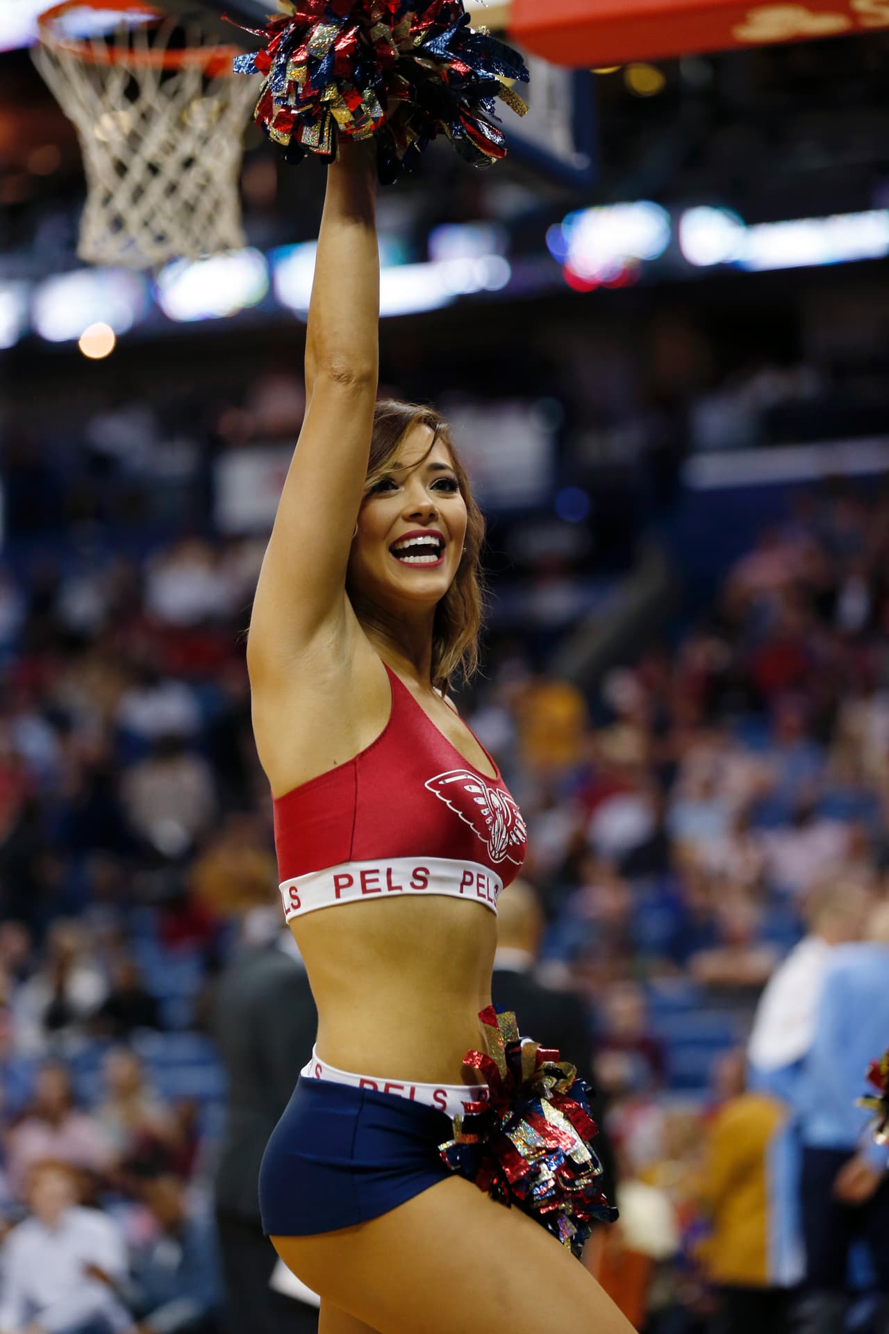 La belleza de las 'cheerleaders' de la NBA también se multiplica para el inicio de la temporada 2017-18 que arranca el 17 de Octubre.