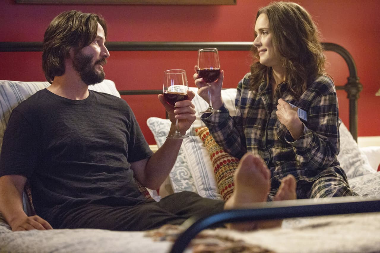 <b>‘Destination Wedding’</b>
<br>Junto con Keanu Reeves, Winona Ryder protagonizó esta historia de amor en 2018 en la que dos extraños antipáticos que se conocen en una boda. Descubren que tienen más aspectos en común de lo que pensaban y terminan sintiendo algo el uno por el otro.