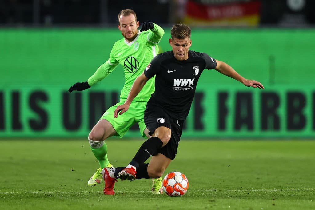 Bayern Munich le pega 2-1 al Freiburg, Stuttgar cae en casa 0-1 frente al Arminia Bielefeld, Bochum vence 2-0 al Hoffenheim y Wolfsburg le gana 1-0 frente al Augsburg.