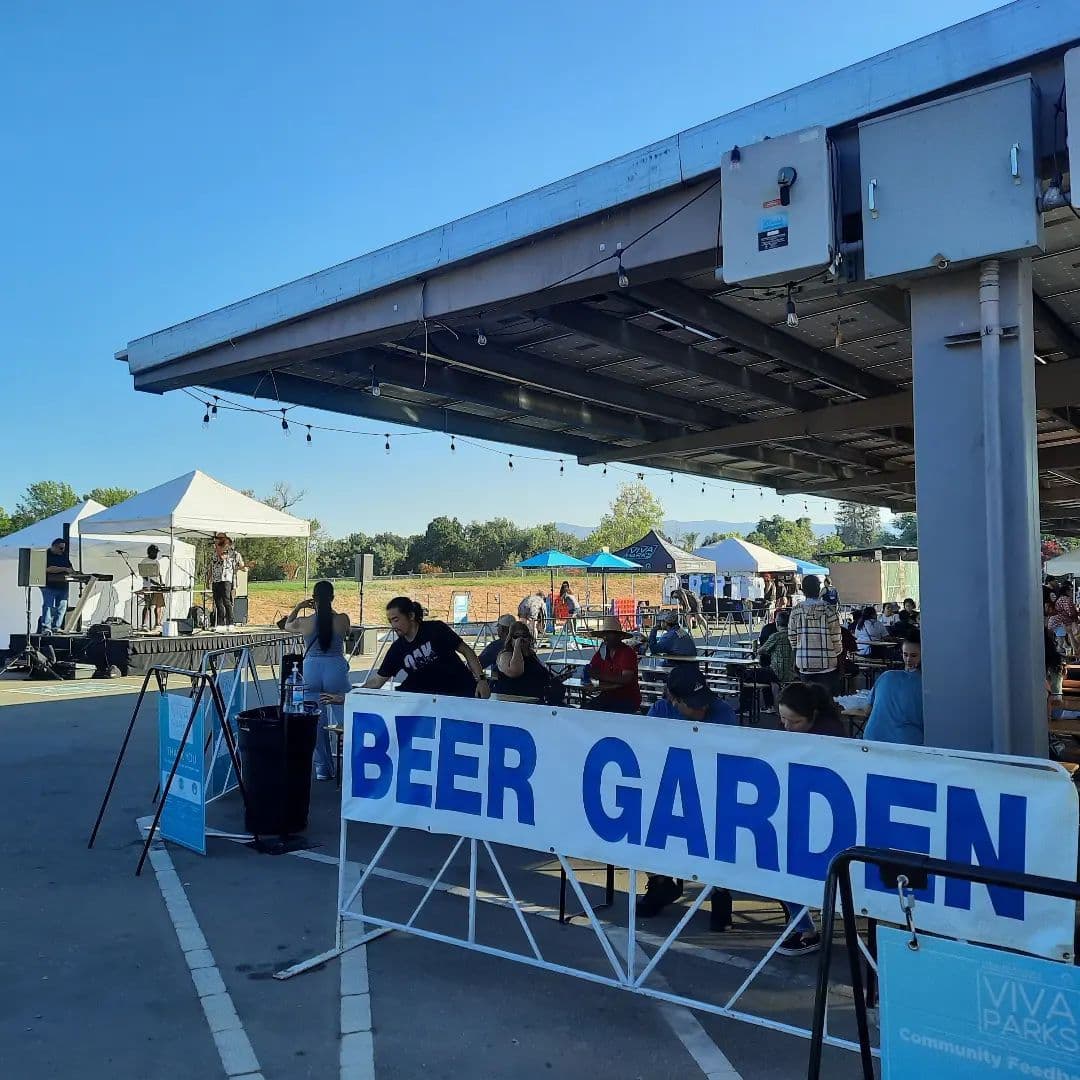 Los comerciantes indicaron que en este mercado les sale barato poner un local, pues las cuotas para establecerse van de los 35 a 50 dólares.