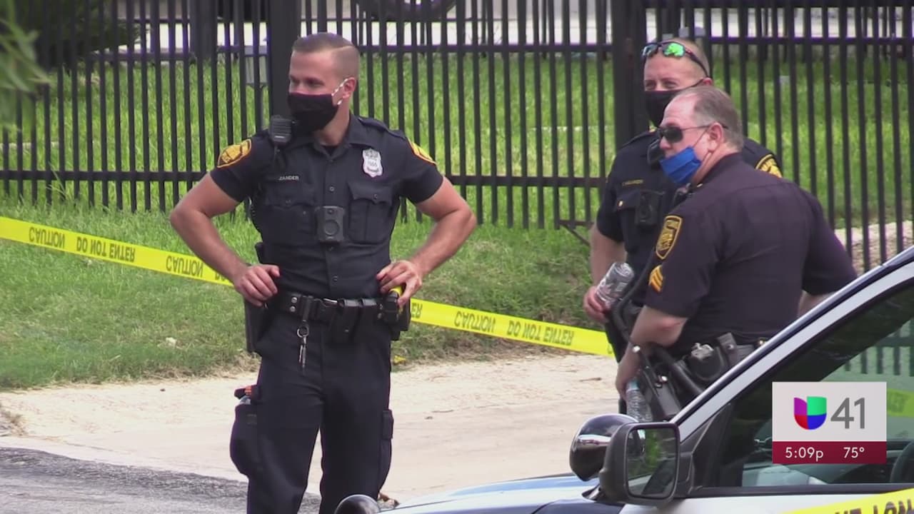 "La policía de San Antonio ha matado a 8 personas este año": activistas se oponen al aumento en el presupuesto de la Policía