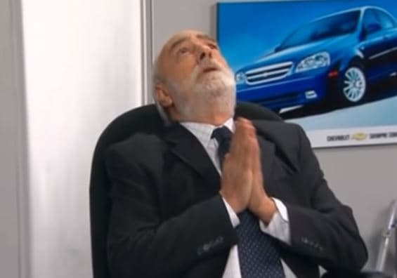 "[...] Me queda de recuerdo tu sentido del humor y el amor que te motivó siempre a hacer cada cosa. Extrañaré por siempre a mi odontólogo, al actor, al amigo. Buen viaje, doctor Gnecco. Mi corazón con su familia.", finalizó en su mensaje Mauricio Ruiz.