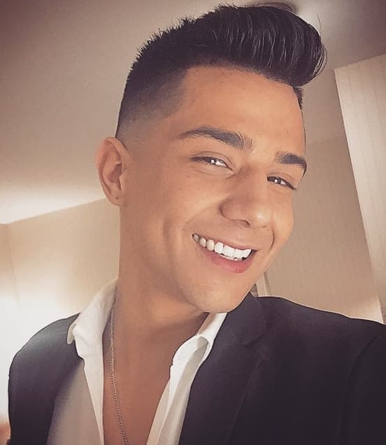 Luis Coronel no para de sorprendernos, sin duda esta es una de sus mejores selfies, pues nos presumió su cambio de 'look'.