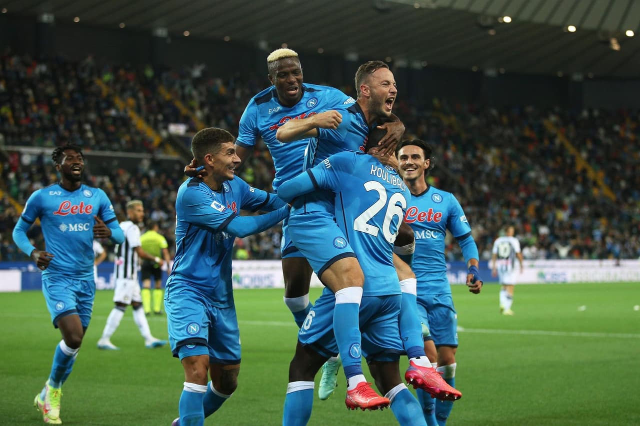 El Napoli golea al Udinese 4-0 al cierre de la cuarta jornada en la Serie A. Las anotaciones de la escuadra dirigida por Spalleti fueron por Victor Osimhen, Amir Rrahmani, Kalidou Koulibaly y el mexicano Hirving Lozano, quien ingresó al minuto 71' del encuentro.