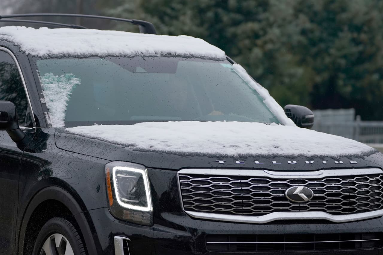 El Servicio Meteorológico Nacional en Jackson indicó que se espera que caigan entre 2 y 4 pulgadas ( 5 y 10 centímetros) de nieve en áreas como Vicksburg y Yazoo City, e incluso más en algunas localidades.