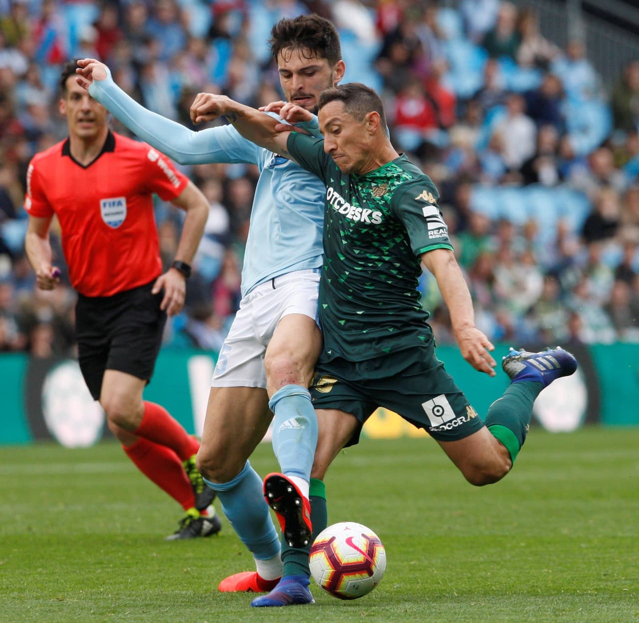 El centrocampista mexicano Andrés Guardado fue titular todo el partido en el estadio de Balaídos, al igual que en el Celta fue Néstor Araujo, mientras que Diego Lainez fue suplente.
