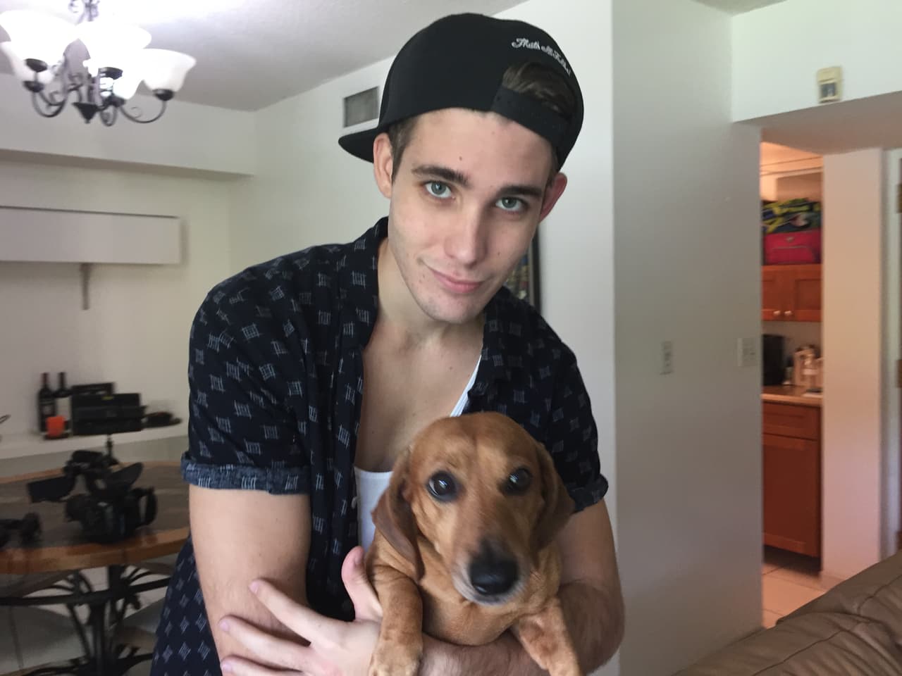 Este es 'Pepsi', el perro salchicha de Abdiel.