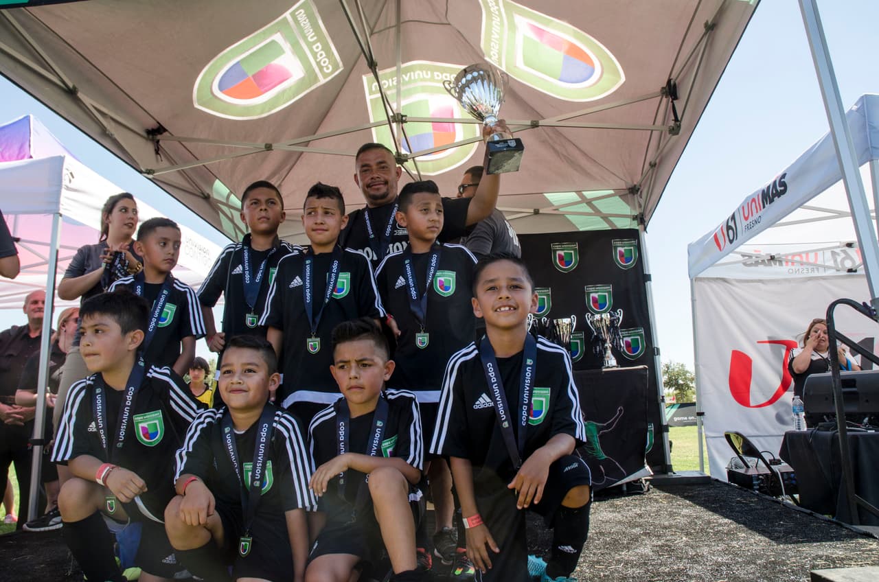 Diversión familiar en Copa Univision Fresno.