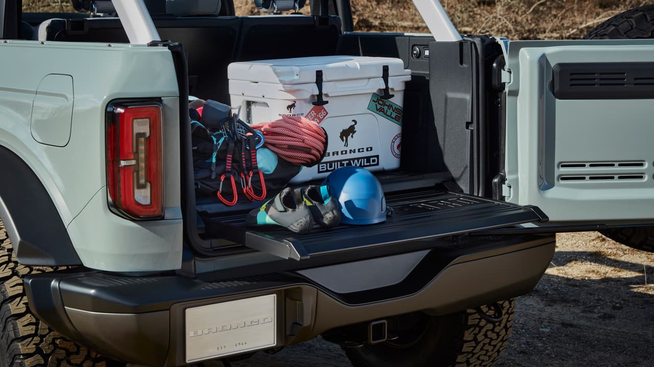 All 2021 Bronco two- and four-door models offer a swing-out tailgate for easier access to the cargo area, as shown on this four-door Bronco prototype. (Prototype not representative of production vehicle.)