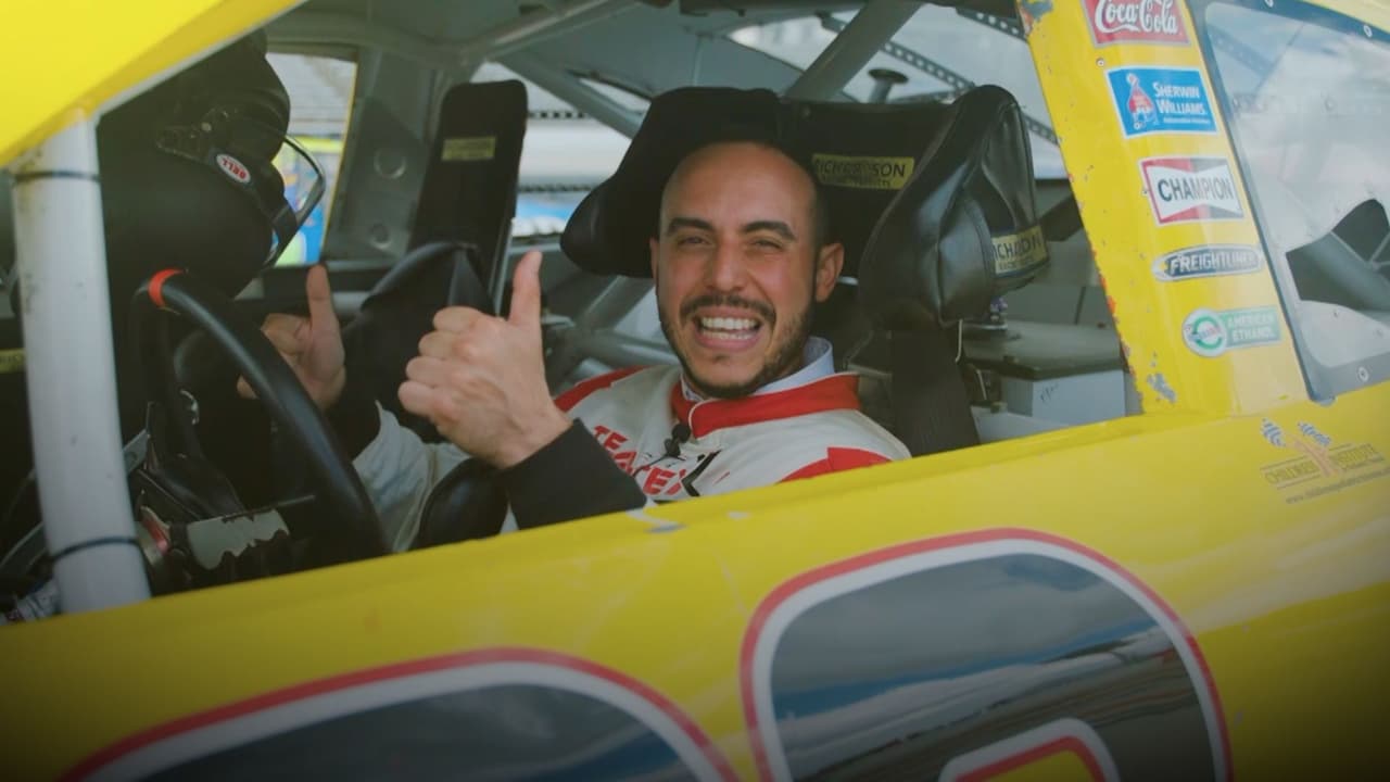 A 160 MPH en Texas: Viviendo la experiencia NASCAR desde adentro