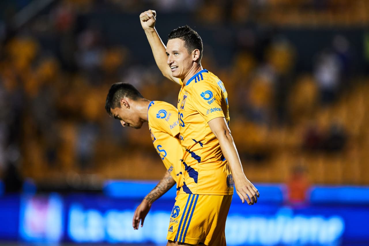 El doblete de Nico López y el gol de Florian Thauvain hacen que la afición tigre vuelva a ilusionarse con un título y golean 3-0 a Querétaro.