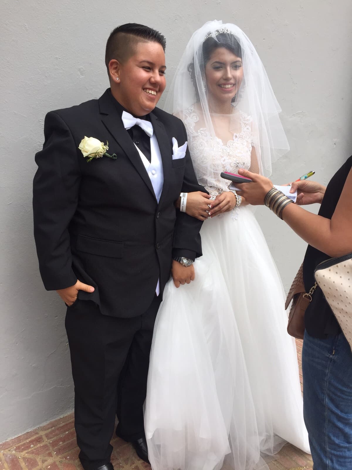 Realizan histórica boda masiva gay en Puerto Rico