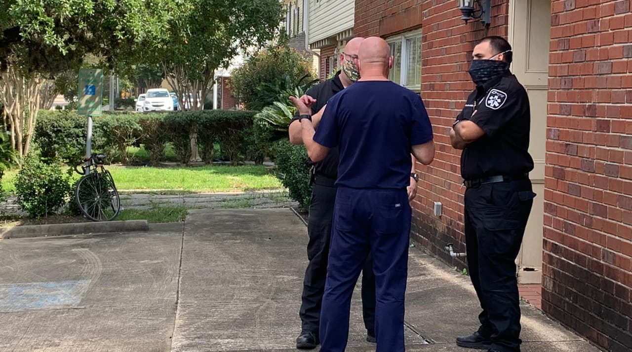 El transporte así siempre es riesgoso, indicó el doctor Varón, agregó que "esta es una acción única que no tiene precedente".