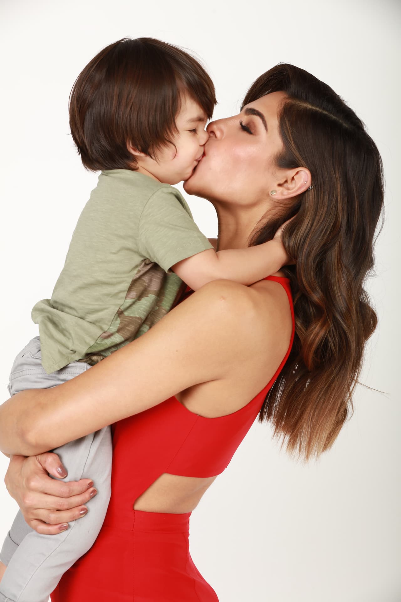 Cuando la conductora tiene un día libre, pasa todo el tiempo con su hijo Matteo.