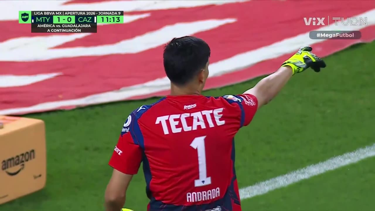 ¡Atajadón de Andrada! La 'Sabandija' salva a Rayados en dos ocasiones