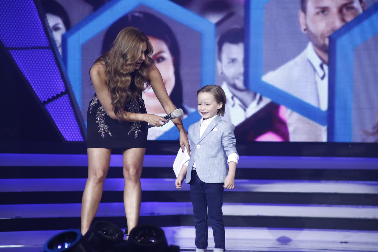 Es hora de que saquemos el babero. El corazón se nos arrugó cuando el pequeño Mateo se montó en el escenario de Va Por Ti.