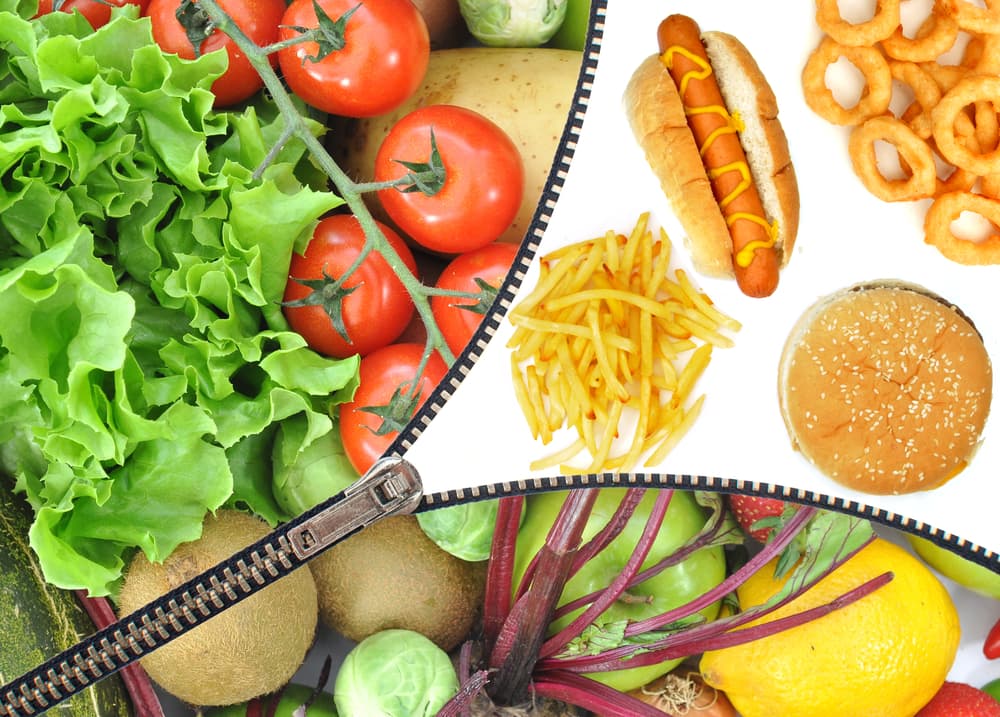 <b>¿Solución? </b>
<br>Regalarte esos gustos “peligrosos” en ocasiones especiales, pero no convertirlos en hábitos. Si te gustan esas golosinas fritas o dulces ya sabes; ¡la medida es un tesoro!