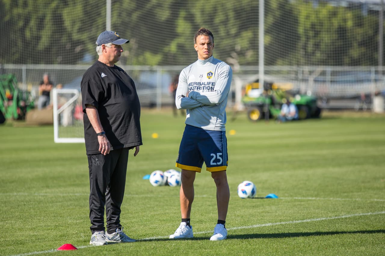 Conoce al segundo venezolano en la historia del LA Galaxy y quien cuidará la espalda de los Dos Santos