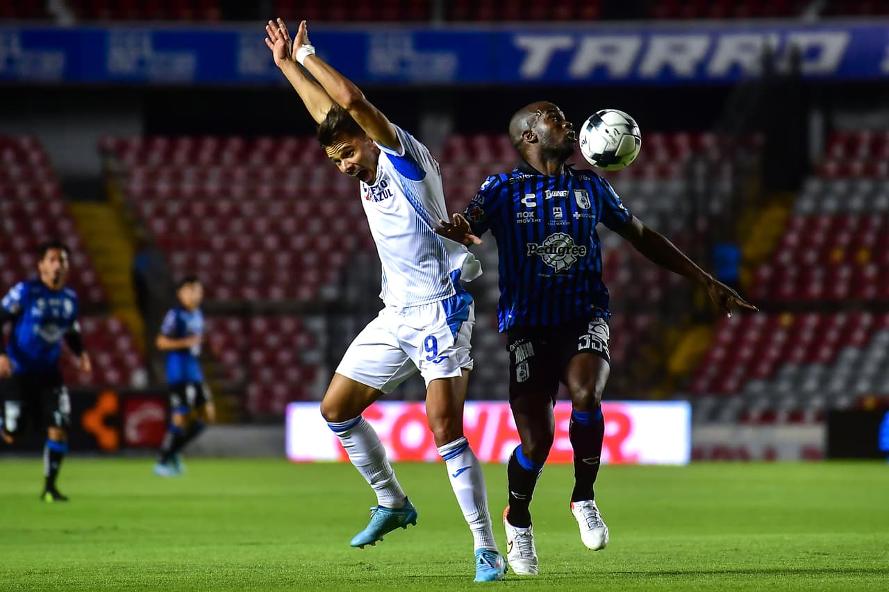 Cruz Azul se impuso 0-1 a Querétaro en La Corregidora con gol de Pablo Aguilar en la Jornada 15.