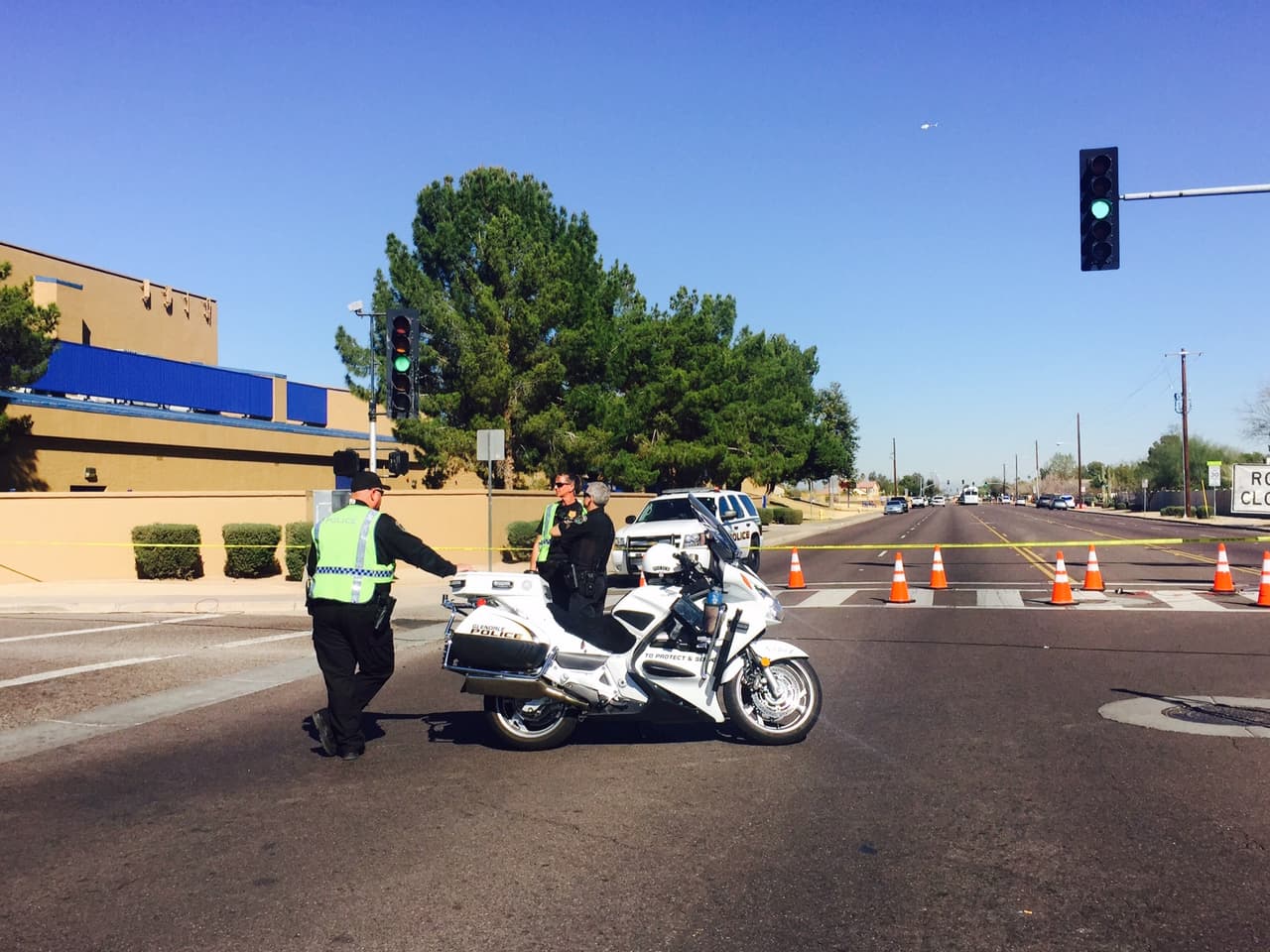 Confirman como homicidio-suicidio la muerte de dos estudiantes en escuela en Glendale